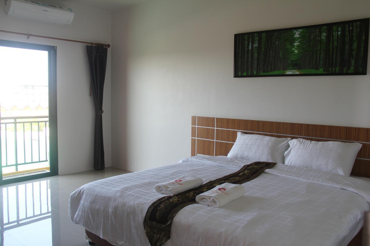 Tawan Anda Garden Hotel Surat Thani Luaran gambar